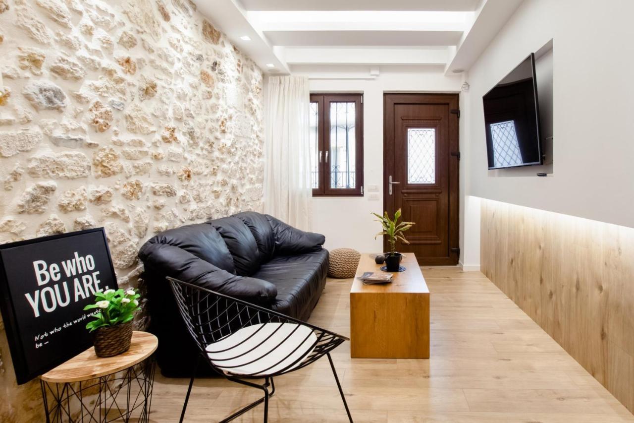 19Th Century Luxury Maisonette In The Center Kandiye Dış mekan fotoğraf
